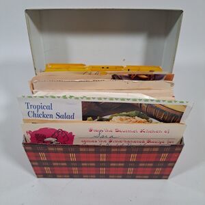 VTG Red Plaid Metal Recipe Box Full Handwritten Recipes Card Clipping Index